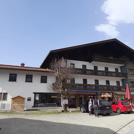Zum Breu Im Loewen Apartment Reit im Winkl